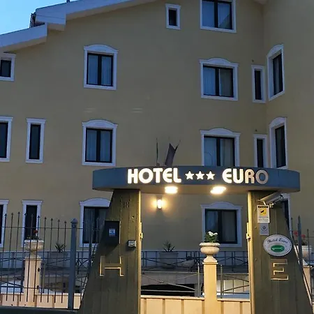 Euro 3*